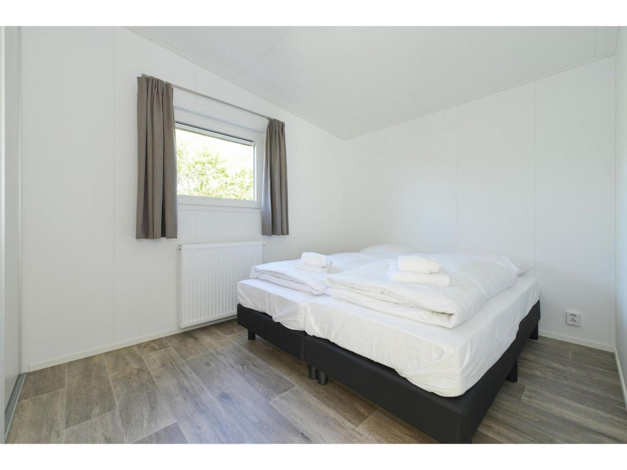 Brand New Chalets At 10 Minutes From The Oosterschelde Heinkenszand Exterior foto