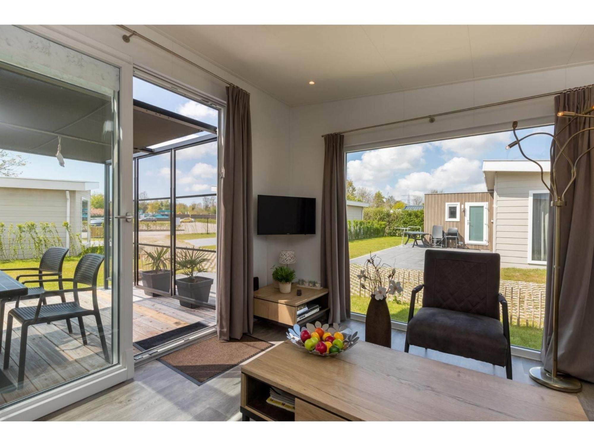 Brand New Chalets At 10 Minutes From The Oosterschelde Heinkenszand Exterior foto